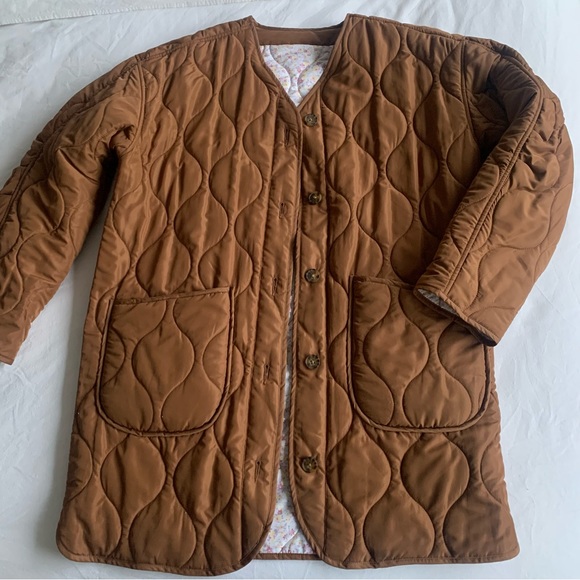 Floral Quilted Jacket (Reversible) - Picture 10 of 11